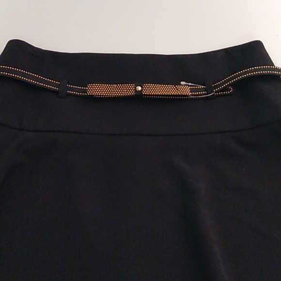 A. BYER WIDE DROP WAIST,  FLARE, GOLD ACCENTED BOW BELT, ZIP BACK MINI SKIRT - Picture 2 of 8
